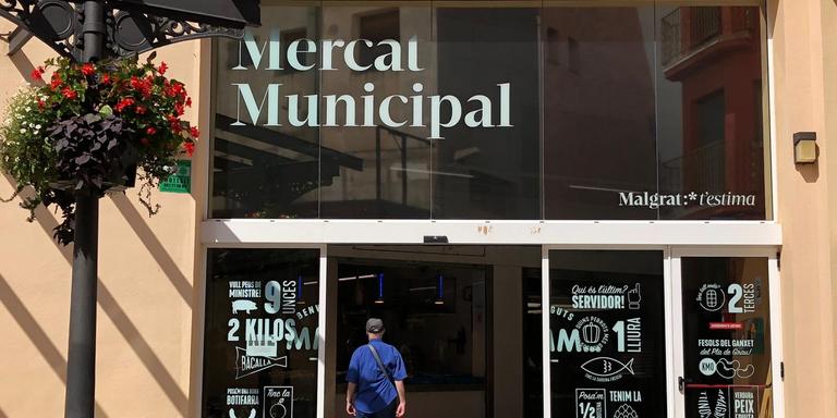 [ÀUDIO] Els paradistes del Mercat Municipal demanen a l'Ajuntament concreció sobre la data de finalització de les obres