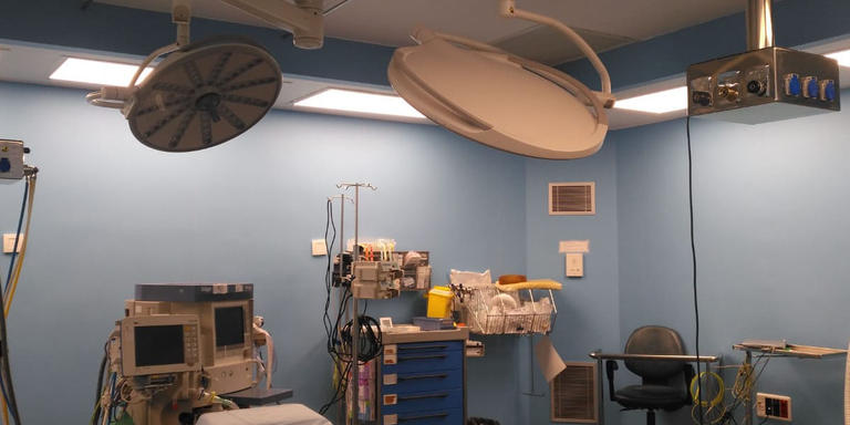 L'Hospital de Calella reobre els 4 quiròfans que va tancar la setmana passada