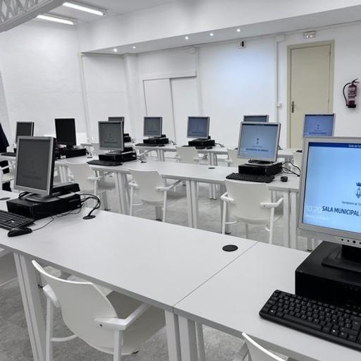 Places disponibles al taller 'Més digitals' que comença la setmana vinent