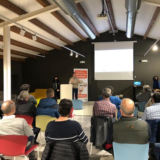 Continua la feina entre Calella i Malgrat dins el programa de formació i assessorament digital Treball, Talent i Tecnologia