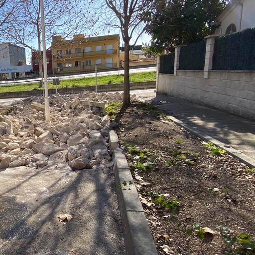 S’inicien les feines de naturalització de la plaça de Can Palomeres nord
