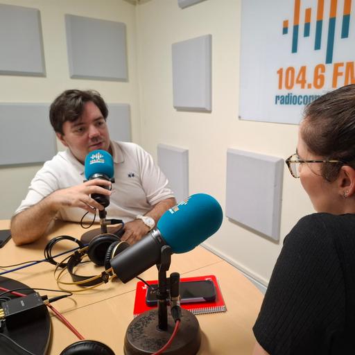 Víctor Navarro rep el premi de "Ràdio, Premsa i TV" a la Festa de l'Esport 2025