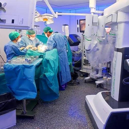 L'Hospital Moisès Broggi integra la cirurgia robòtica Da Vinci