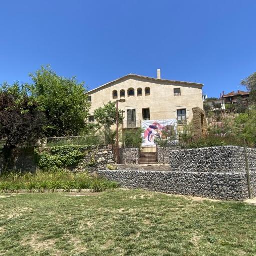 L’Institut Sant Just crea una guia botànica dels parcs del Mil·lenari i Can Freixes