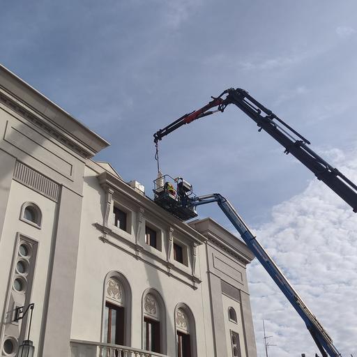 El Casino de Rubí recupera les dues estàtues dels anys trenta