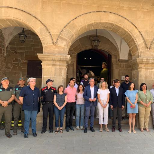 Minut de silenci per les víctimes de l’incendi de la Segarra