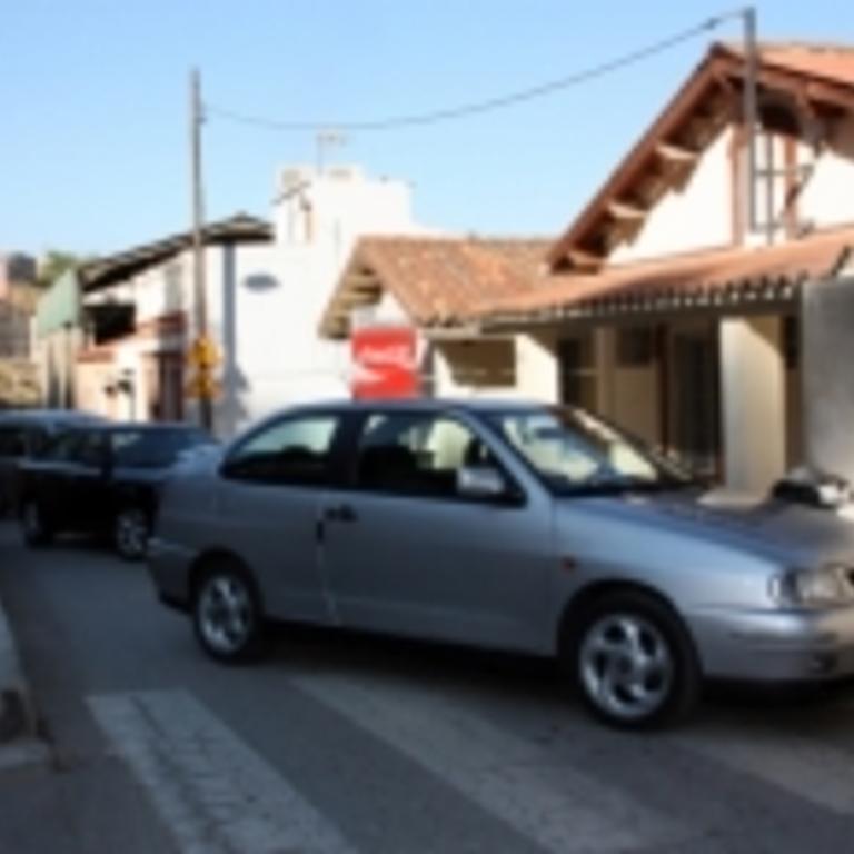 Veïns de Flix demanen la rotonda d'accés per als camions de les obres al pantà per evitar més afectacions als habitatges