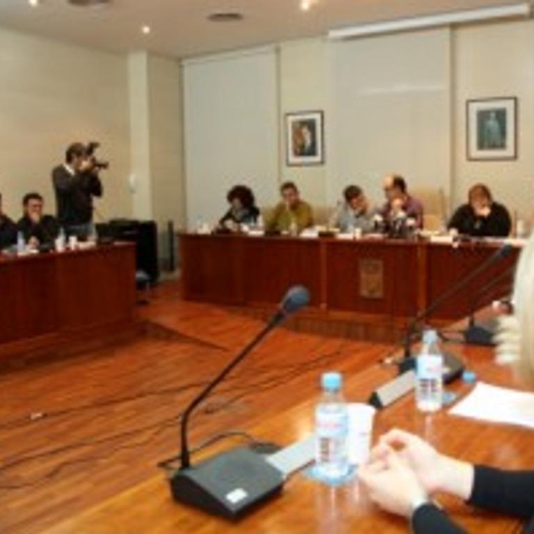 L'alcalde d'Alcanar reclama a l'oposició "lleialtat institucional" per poder fer front al cas dels apartaments il·legals