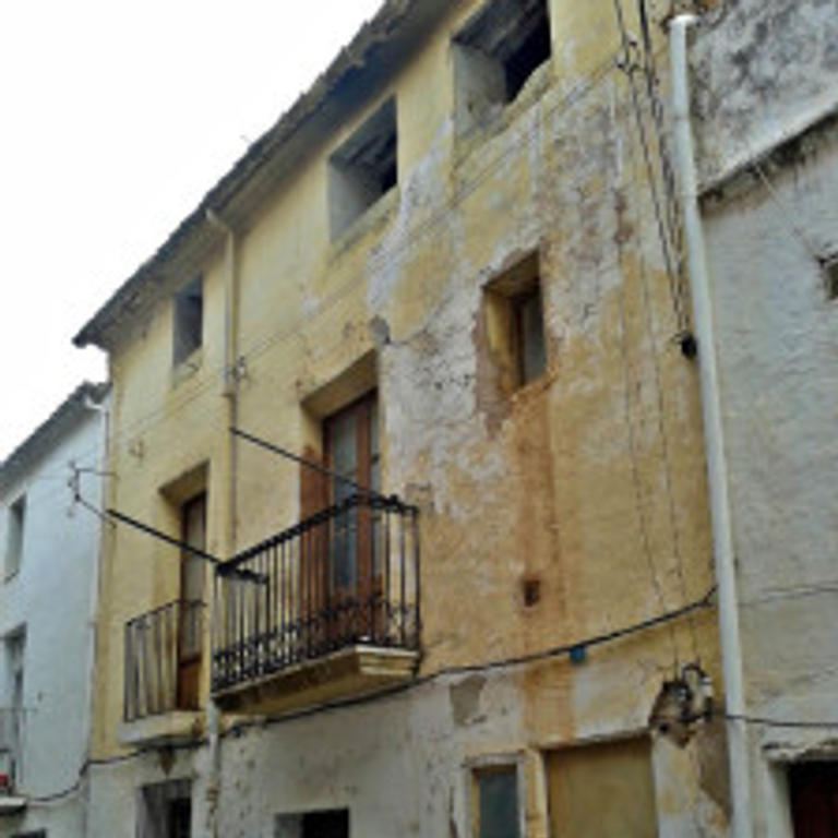 Santa Bàrbara contracta un paleta per la construcció del nou "Hotel d'entitats"