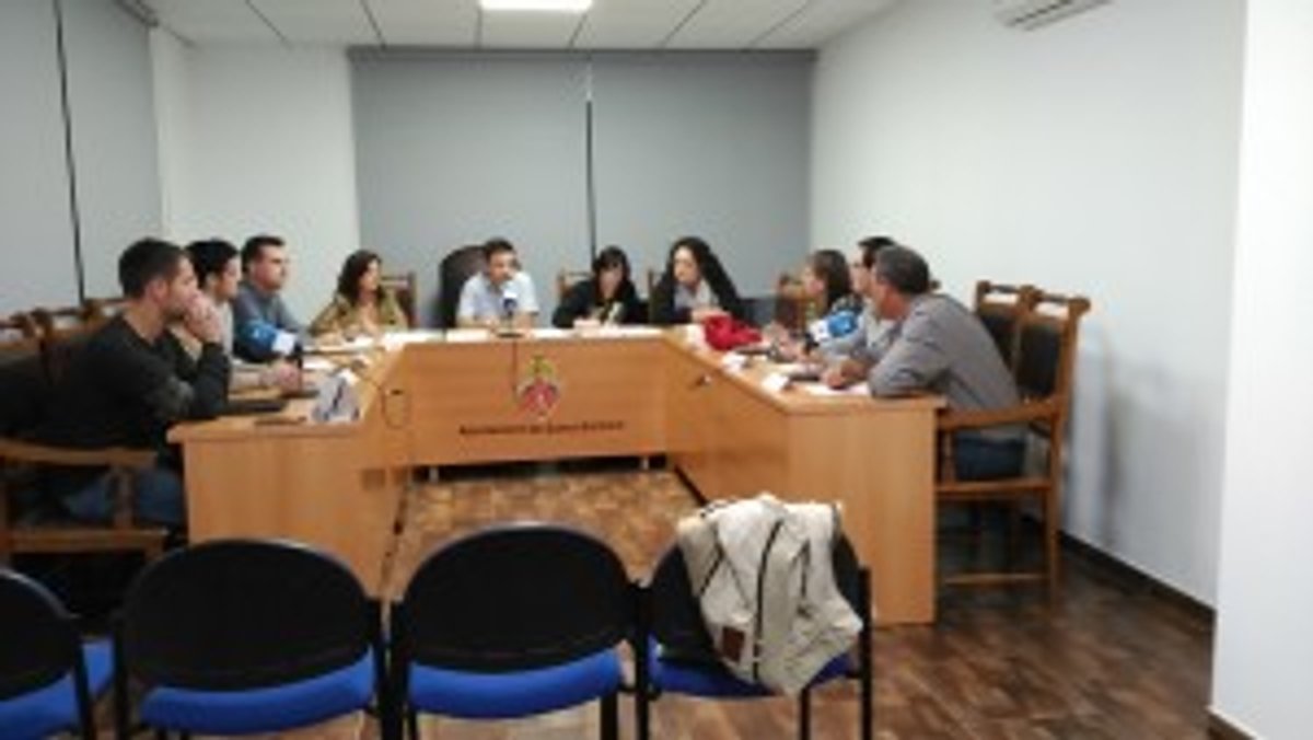 SALO DE PLENS PLE