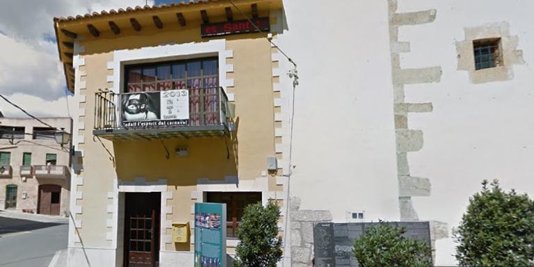 Godall, municipalitza el servei de subministrament d'aigua potable.