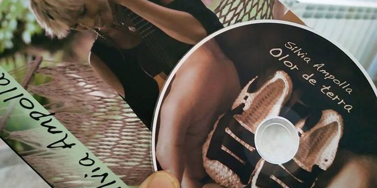"Olor de terra", el nou disc de Sílvia Ampolla