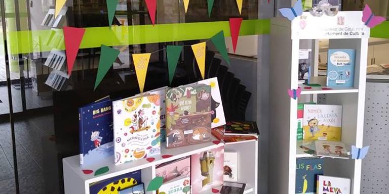 La biblioteca escalfa motors per Sant Jordi amb una gimcana