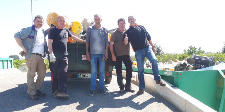 Els caçadors de Santa Bàrbara fan una acció de neteja del coto.