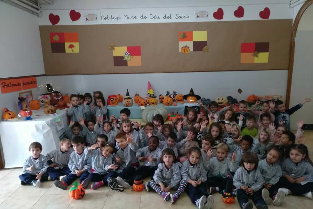 Èxit de la primera mostra de carabasses decorades del Col·legi Mare de Déu dels Socós