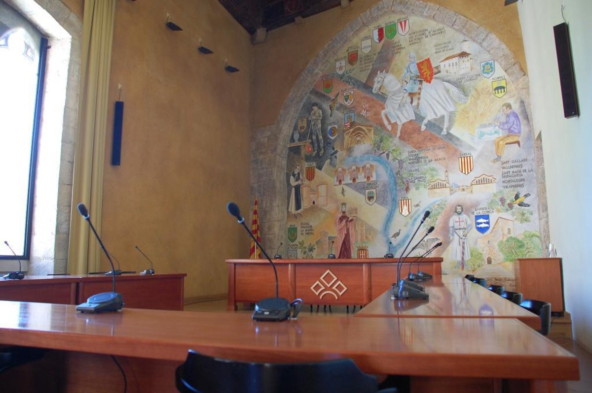 CiU proposa reeditar el pacte d'unitat al Consell però ERC i la FIC volen canvis