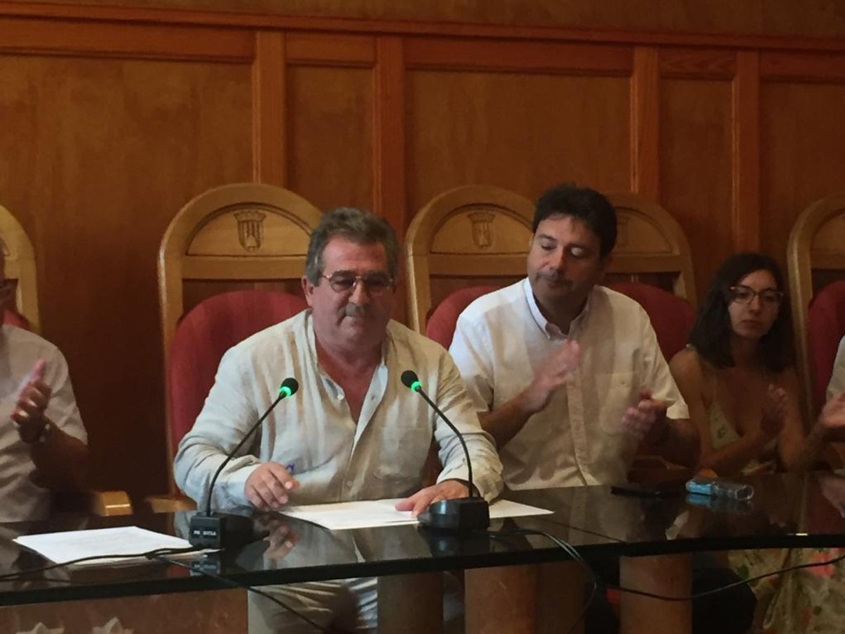 L'alcalde de Montblanc signa el decret de suport al referèndum de l'1 d'octubre