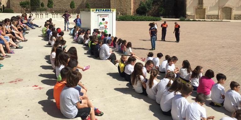 Els alumnes Montblanc aprenen consells per celebrar una revetlla de Sant Joan segura