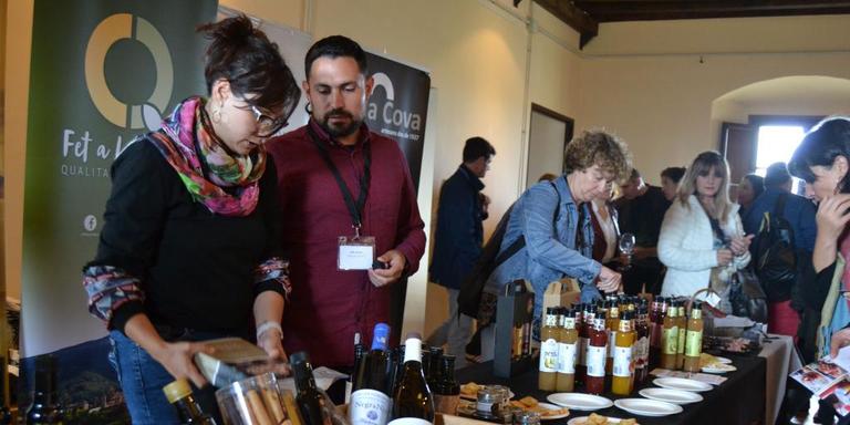 Productors i restauradors intercanvien experiències amb una jornada a Barberà de la Conca