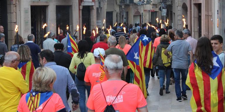 Montblanc reivindica l'1 d'octubre inaugurant una placa a l'escola Les Muralles