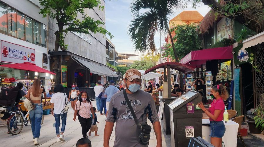 La Quinta Avenida, por donde pasa el desfile navideño.