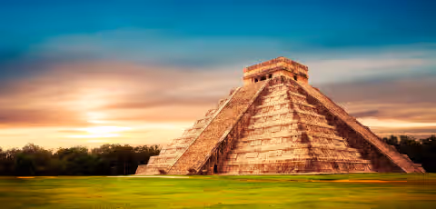 Chichén Itzá on the Xichén Deluxe tour