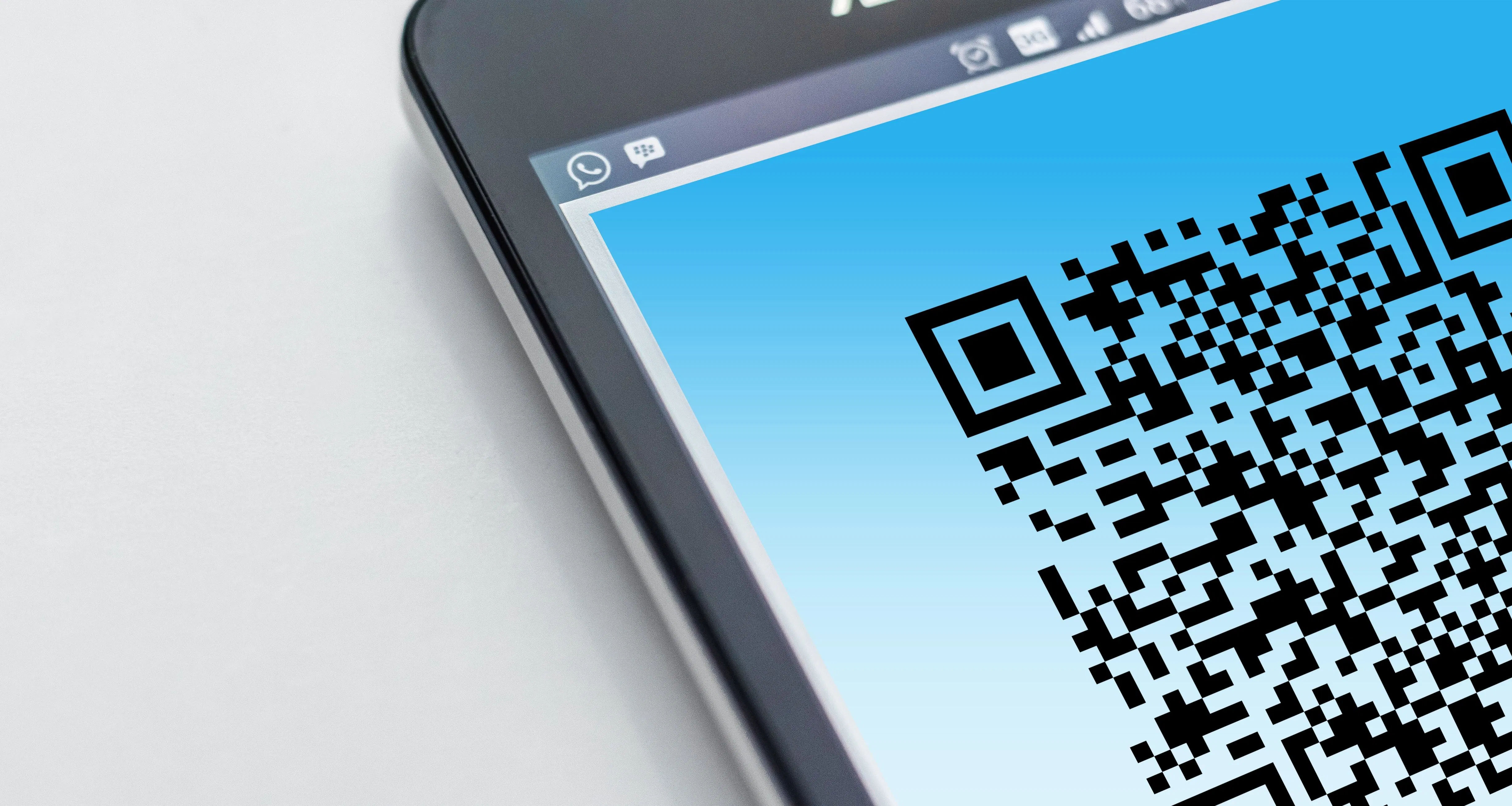Awas QRIS Tempelan Palsu! Trik Cek Keaslian Kode QR Sebelum Membayar di Toko