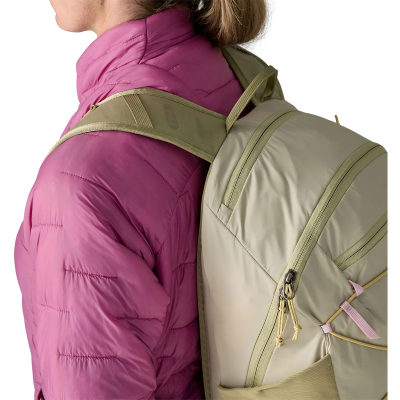 Куртка для треккинга Patagonia Micro Puff, женская — 15