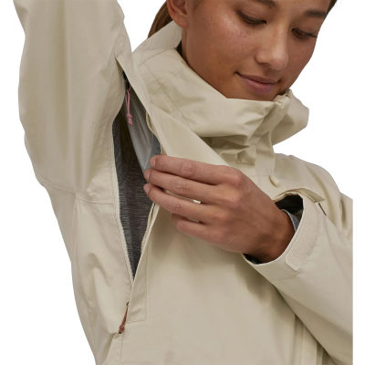 Мембранная куртка Patagonia Torrentshell 3L, женская — 5