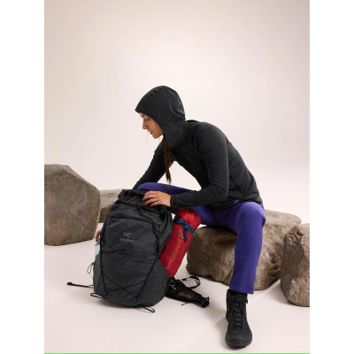 Куртка для треккинга Arcteryx Kyanite LT Hoodie, женская — 4