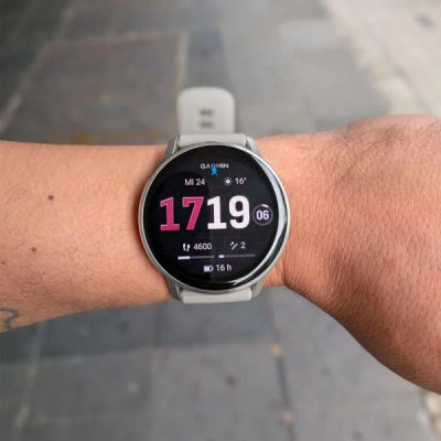 Garmin Venu 4 — 45 мм Silver / Gray — 8