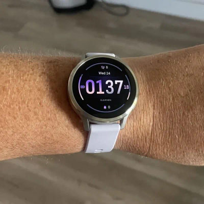Garmin Venu 4 — 41 мм Silver / Periwinkle — 9