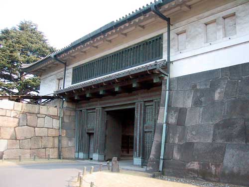 los jardines orientales del palacio imperial de tokio