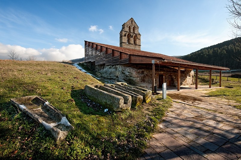 ERMITA RUPESTRE DE SANTA MARIA DE VALVERDE EN VALDERREDIBLE