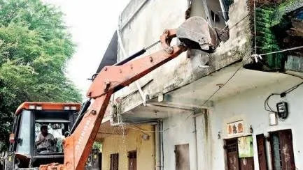 Encroachment Removal Drive Begins at Old Civil Court Premises in Jamshedpur