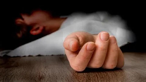 A charted accountant hang himself at his friends resort in Nashik.