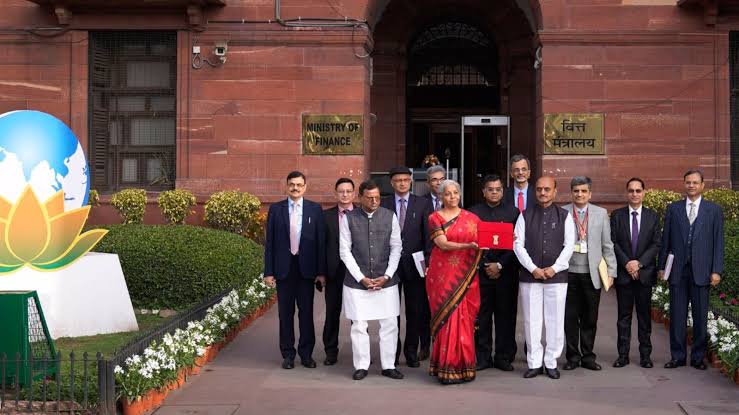 Under Union budget 2023 Centre has focused on the middle class, which decides the fate of politics in India political observers said.