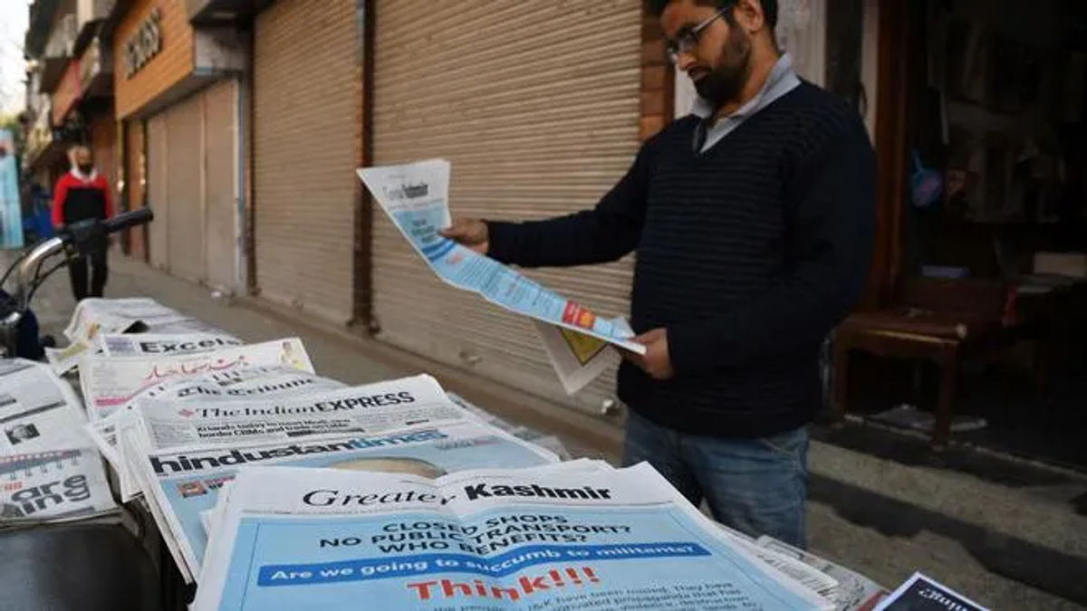 The Press Council of India( PCI) advised the print media to follow the norms of journalistic conduct on paid news.