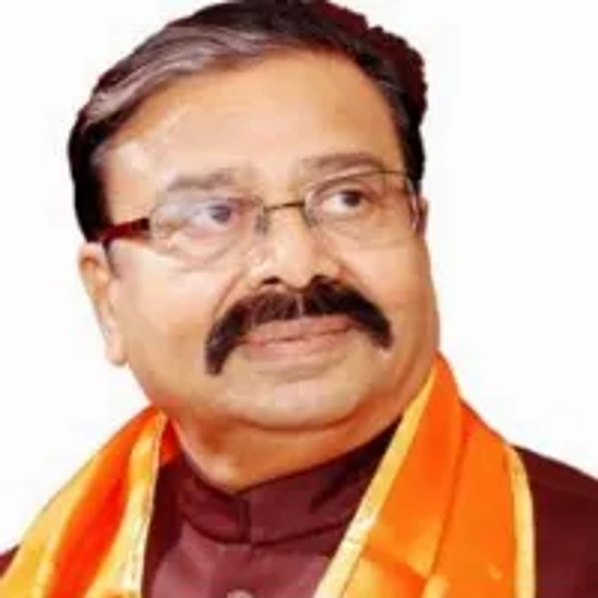 MP Gajanan Kirti kar will be parliamentary party leader in place of Sanjay Raut from Shinde faction.