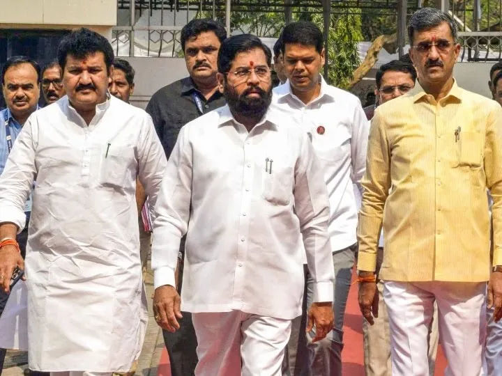 एनसीपी के वरिष्ठ नेता अजित पवार के बीजेपी (BJP) में जाने की अटकलों के बाद महाराष्ट्र में सियासी सरगर्मी तेज.