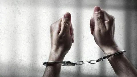 The Mumbai Police have busted a racket where SIM cards were being activated using bogus documents.