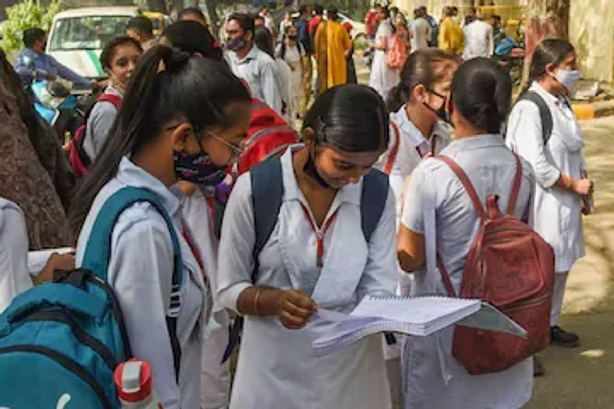 A girl from Nexlite family of Chhattisgarh cleared board Class 10 examination with a score of 54.5 per cent, demonstrating a single-minded focus on her studies while residing far away from her parents.