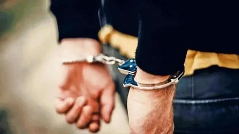 The Oshiwara police have arrested the wife and son of a 64-year-old man in connection with his death.
