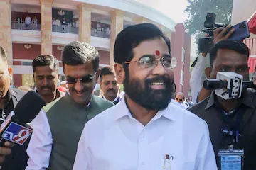 Maharashtra Chief Minister Eknath Shinde, has held a meeting with the functionaries of his party from 15 states in Srinagar in Kashmir.