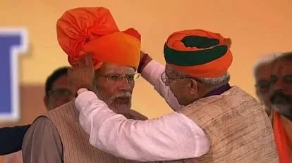 पीएम नरेंद्र मोदी 9 महीनें में 7वीं बार राजस्थान दौरे पर आ रहे हैं। पीएम आज प्रदेश के बीकानेर जिले से अमृतसर-जामनगर ग्रीनफील्ड एक्सप्रेस-वे राष्ट्र को समर्पित करेंगे.