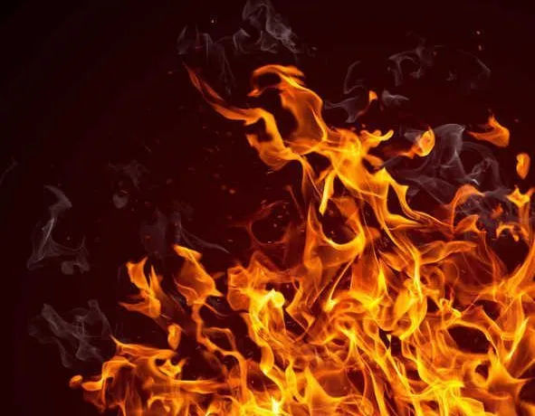 Maharashtra: A candle manufacturing facility near Pune is on fire, leaving six people dead.