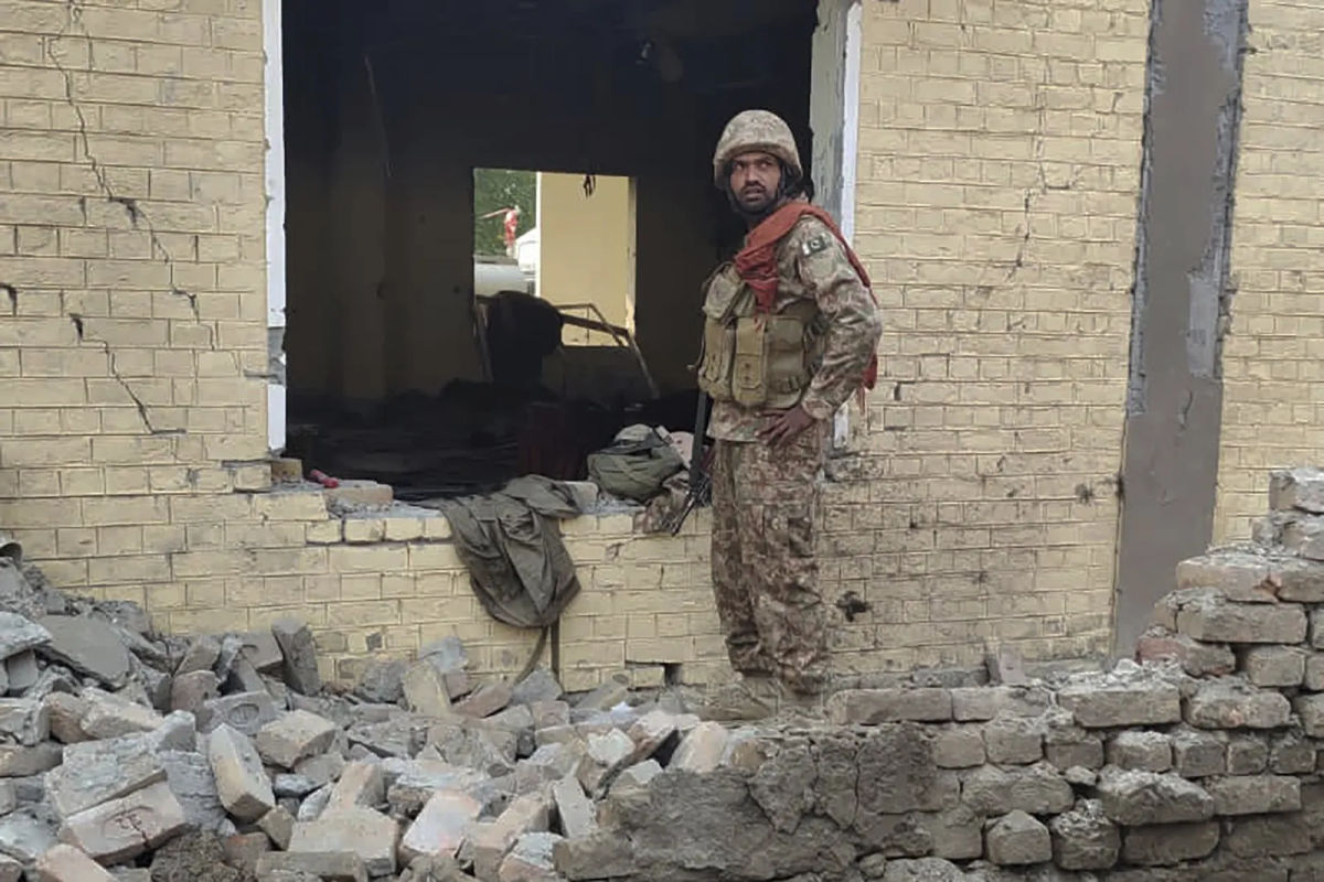 Suicide Bombing At Pakistan Army Base Kills 23: Report