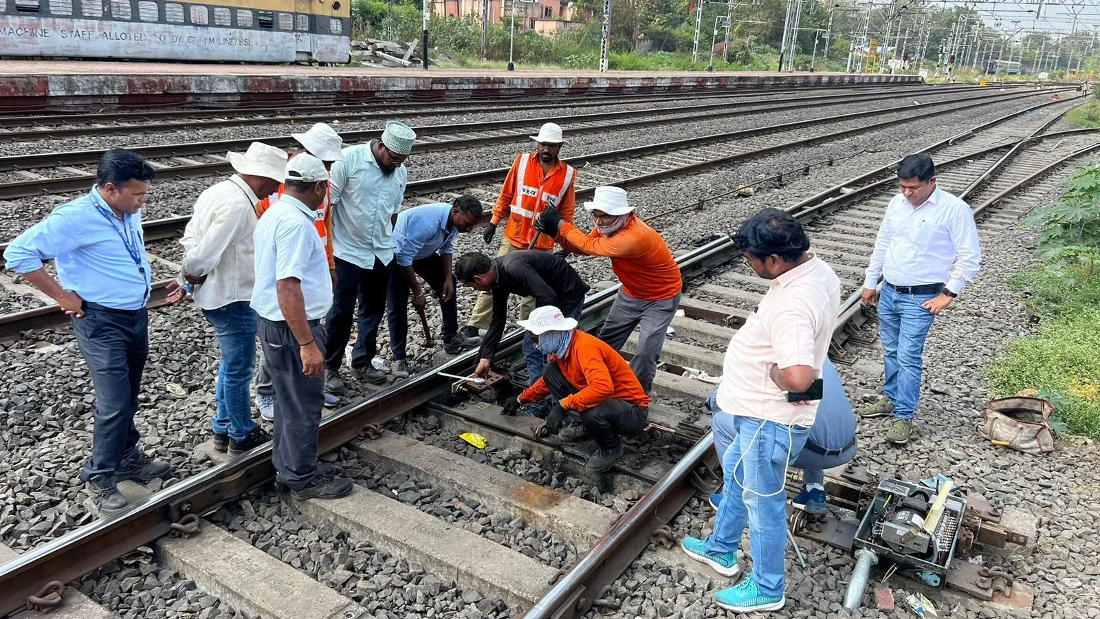 14 local trains are cancelled due to a mega block on the Pune-Lonavala route tomorrow