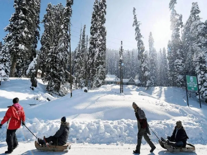Explore Jammu & Kashmir’s Winter Charm: What not to miss at Gulmarg’s Enchantment