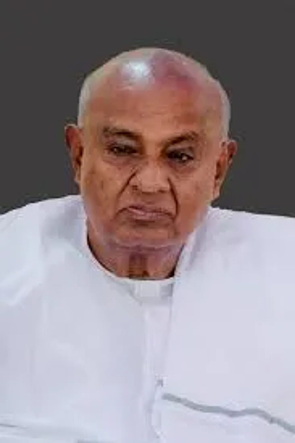 HD Deve Gowda writes to CM Siddaramiah about alleged violations in the execution of BMICP.